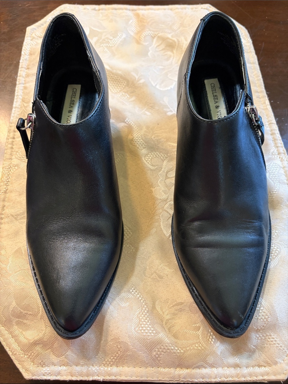 Chelsea & Violet Black Leather Pointed Ankle Boot